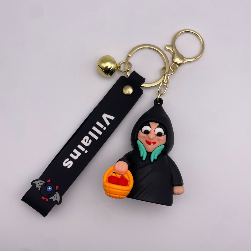 SNOW WHITE’S EVIL WITCH | Bag Charm | Keychain (Brand New!) 💘